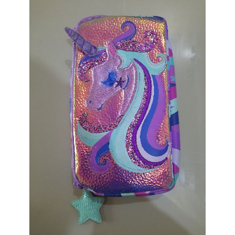 

Smiggle pencil case