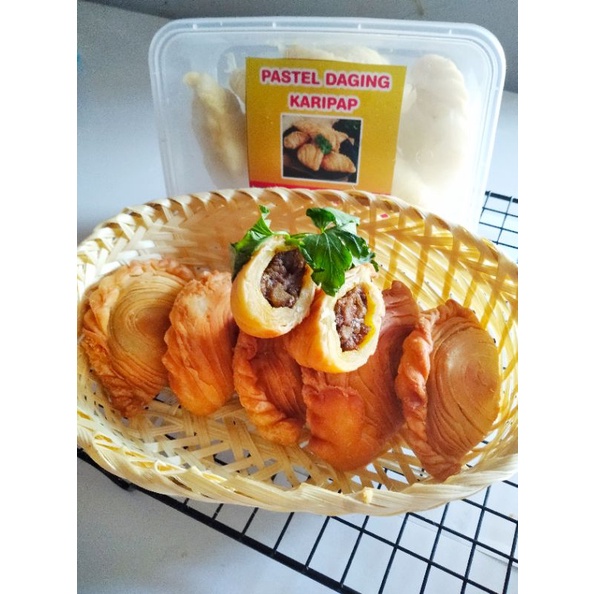 

kari pap (isi kari daging sapi dan kentang) isi 6