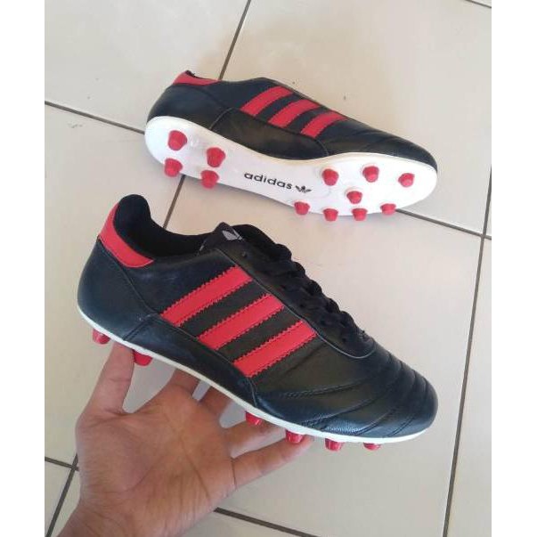 Termurah sepatu bola kulit asli ,,,