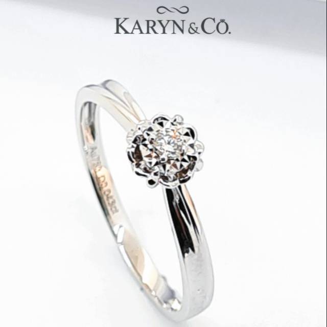 Cincin berlian wanita model  solitaire illusion bunga rangka emas putih