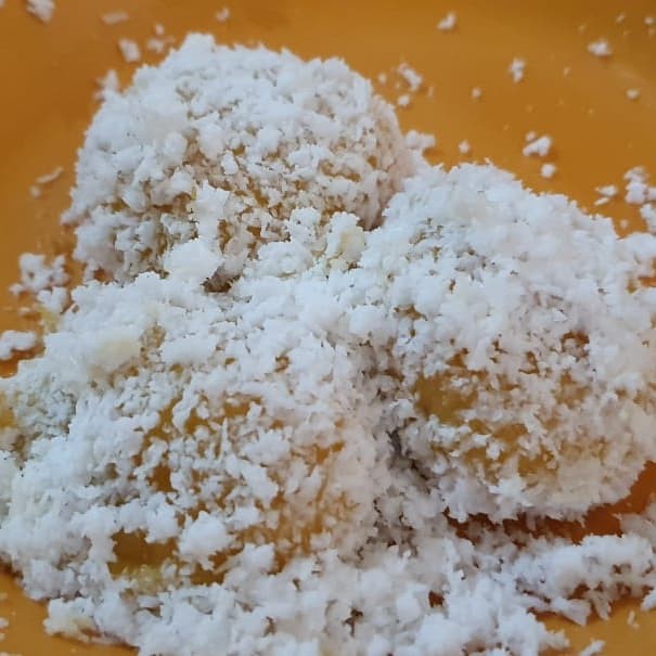 

Kue Klepon / Klepon Enak / Tanpa Bahan Pengawet / Isi Gula Merah