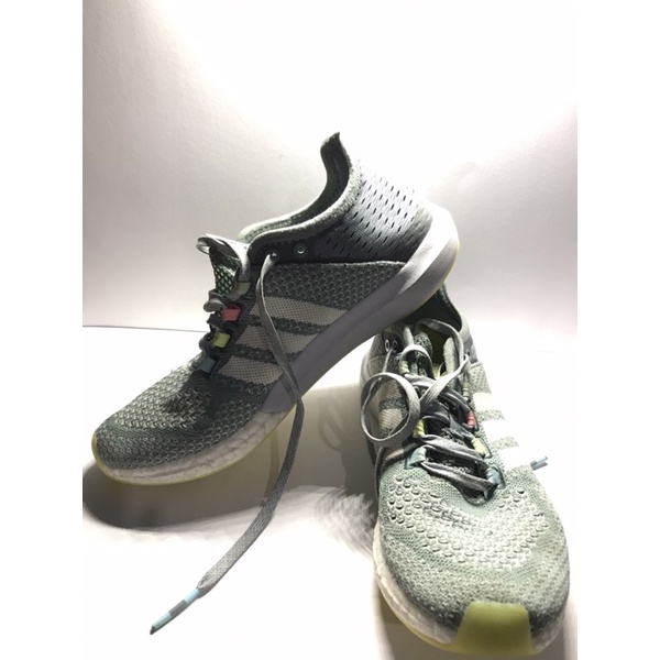 Sepatu Lari Wanita Adidas Cosmic Boost Original 100% Preloved