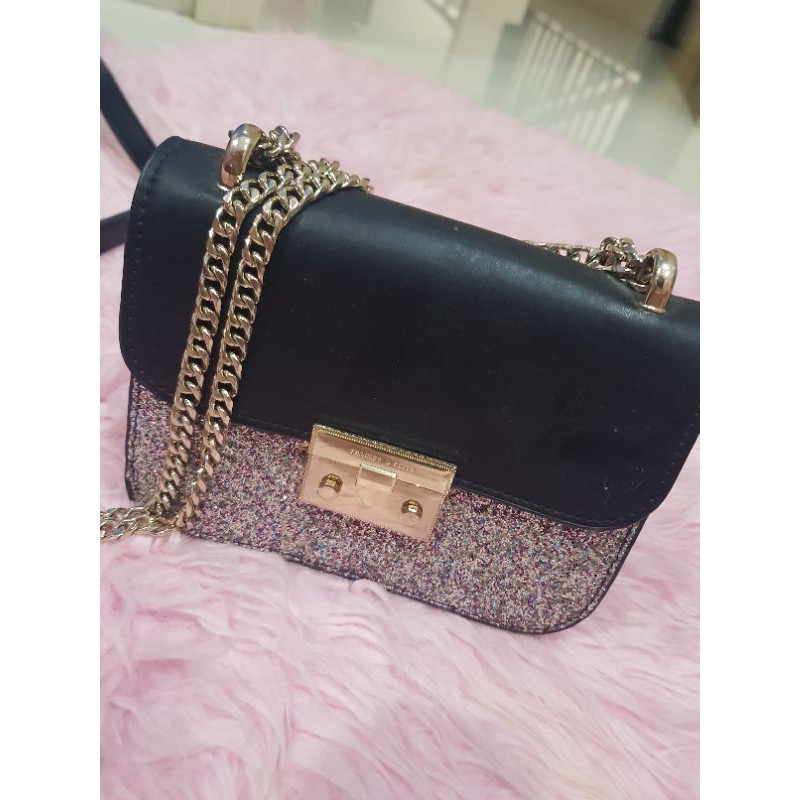 [PRELOVED] Tas CHARLES AND KEITH tas selempang kecil blink bagus glitter.