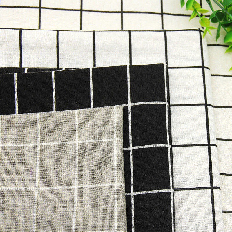 Kain Motif Kotak-Kotak Hitam Putih untuk Properti Foto