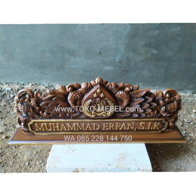 

Papan Nama Meja Kayu Ukir Logo Kepolisian