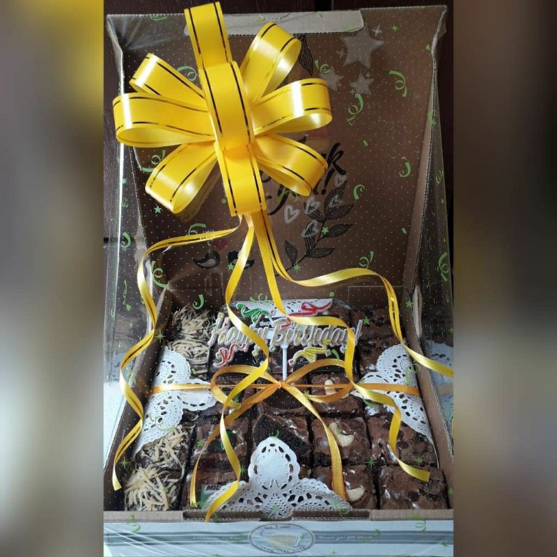 

fudgy brownies / gift pack / seserahan / hampers / bakul nasi