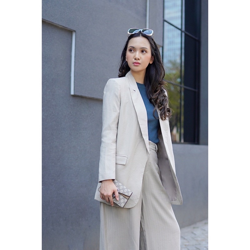 Benang Jarum x Buttonscarves Sponge Kara Blazer