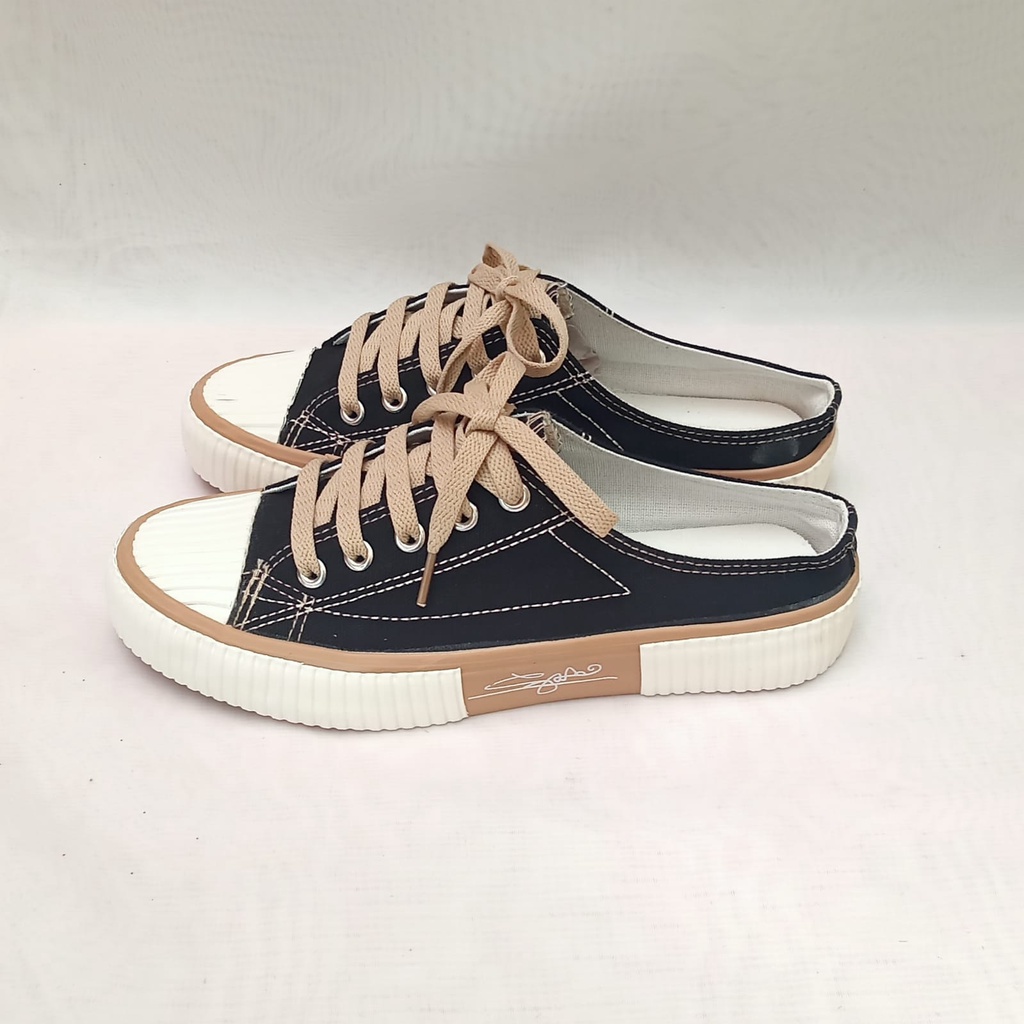 AND / sepatu sepatu wanita import fashion terlaris sepatu canvas wanita import / Sepatu Sneakers Tali Wanita Import Korea - Sepatu Import Sneakers Wanita / Sepatu Sneakers canvas Tali wanita Helio Korean Style Import New Outxide / SPT-10