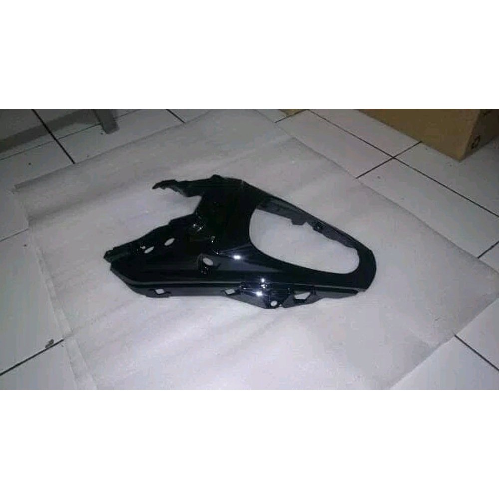 Narita - Cover Stop Tutup Sambungan Body Belakang Scoopy Karbu Hitam