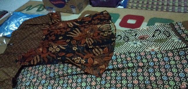 Blus Kombi Batik Modern - Baju Hijab Batik Solo. Blouse Batik Wanita