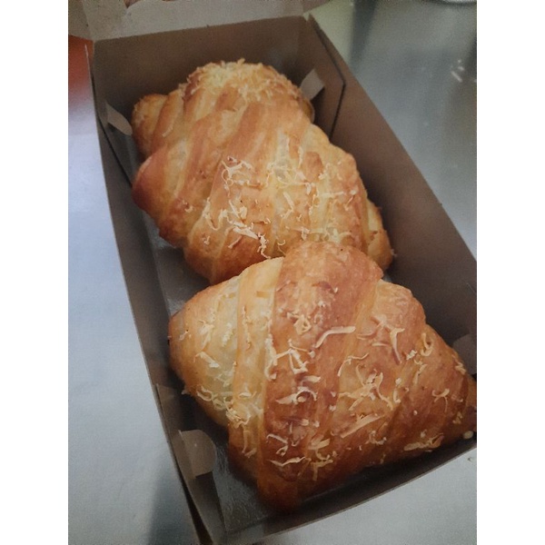 

croisant ori /choco cheese (matang)