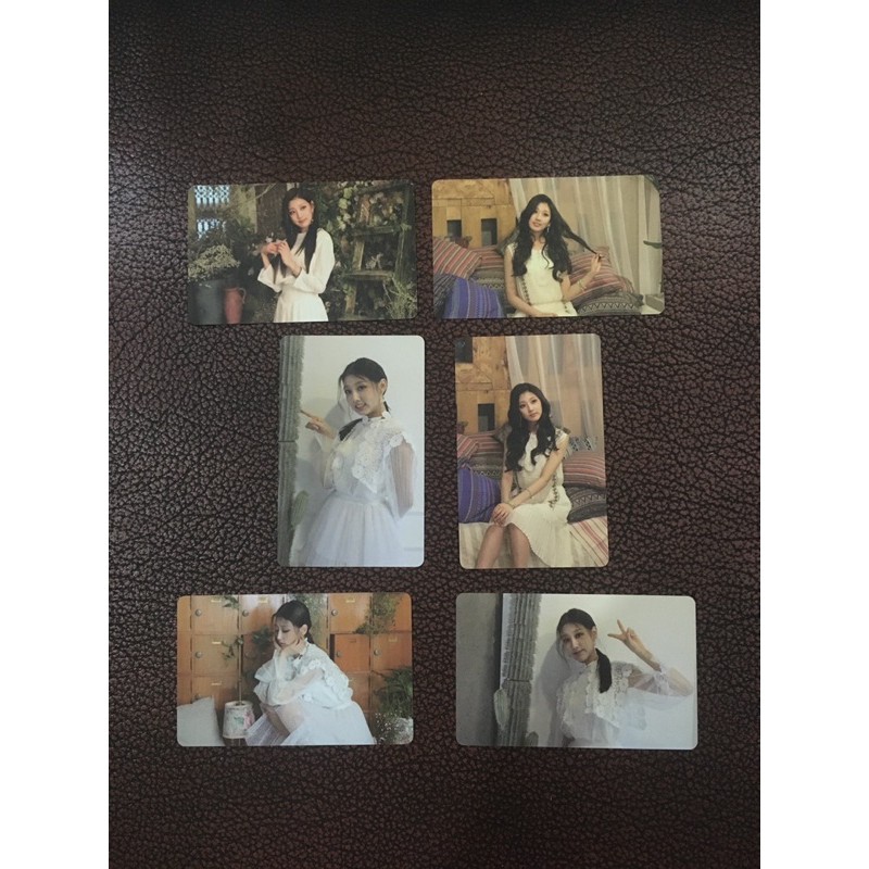 Lovelyz 2nd Gen Official Fanclub Photocard