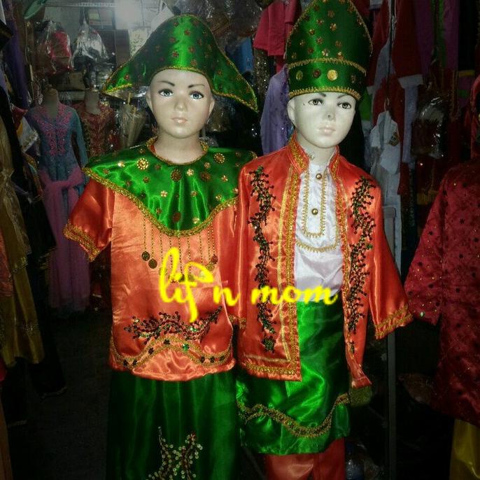 Baju adat anak banjarmasin