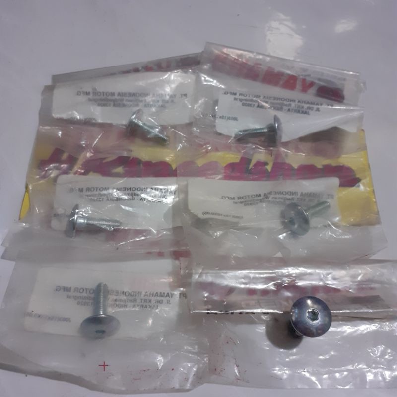Baut Fairing dudukan besi bracket topi payung besar lebar yamaha Rzr bukan Rxz milenium catalyzer