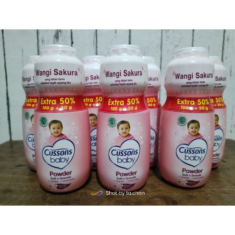 Cussons baby powder 150gr bedak bayi soft and smooth wangi sakura