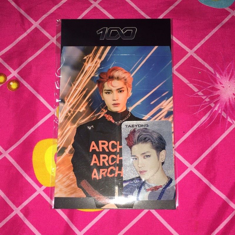 holo standee superm taeyong 10