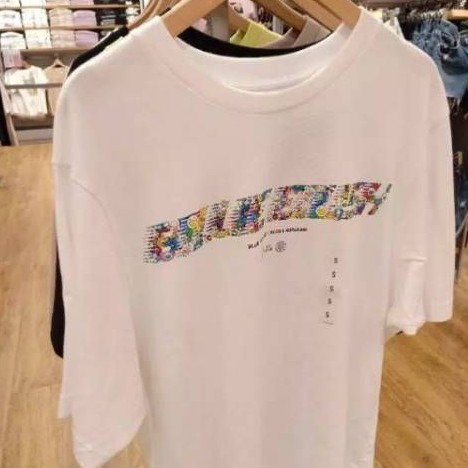 UNIQLO BILLIE EILISH TAKASHI MURAKAMI ORI ASLI KOLABORASI KAWS SALE Tshirt Kaos Dewasa Pria Wanita