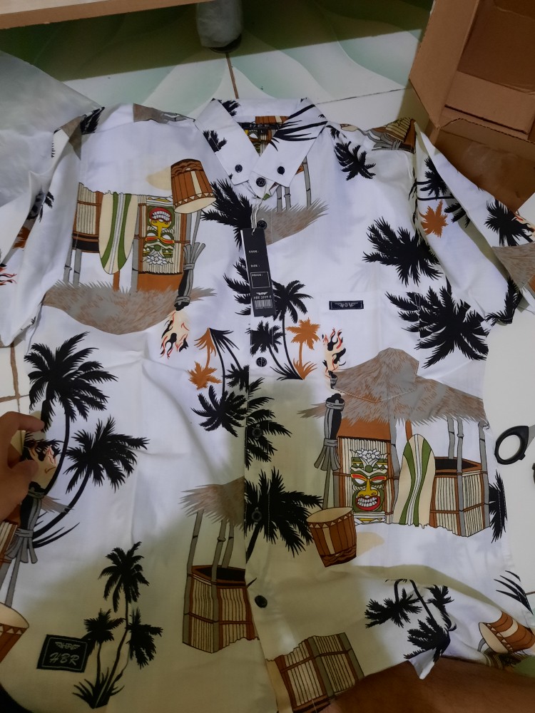 Kemeja Surfing Distro