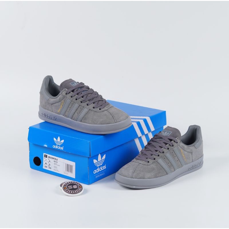 Sepatu  Adidas Broomfield Grey Gold