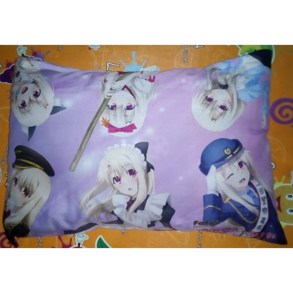 sarung bantal anime
