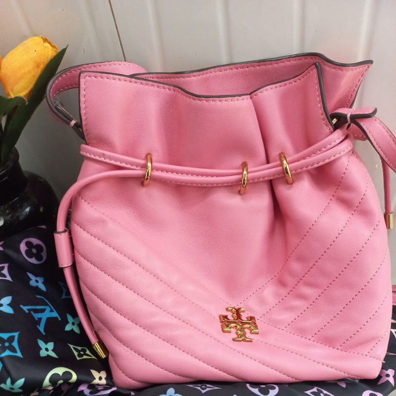 preloved tory burch kira bucket bag
