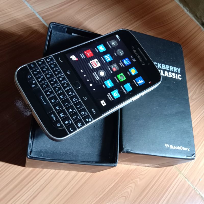 Blackberry Q20 Classic like new