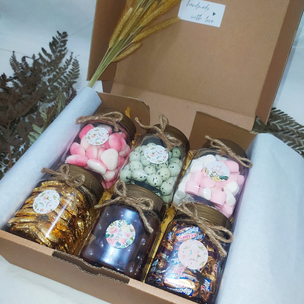 PAKET HAMPERS COKELAT PREMIUM HAMPERS COKLAT MURAH BINGKISAN HARI RAYA HAMPERS MAKANAN PERMEN COKELAT BISA BAYAR COD/BAYAR DI TEMPAT PARCEL COKELAT HAMPERS IDUL FITRI NATAL IMLEK TAHUN BARU VALENTINE