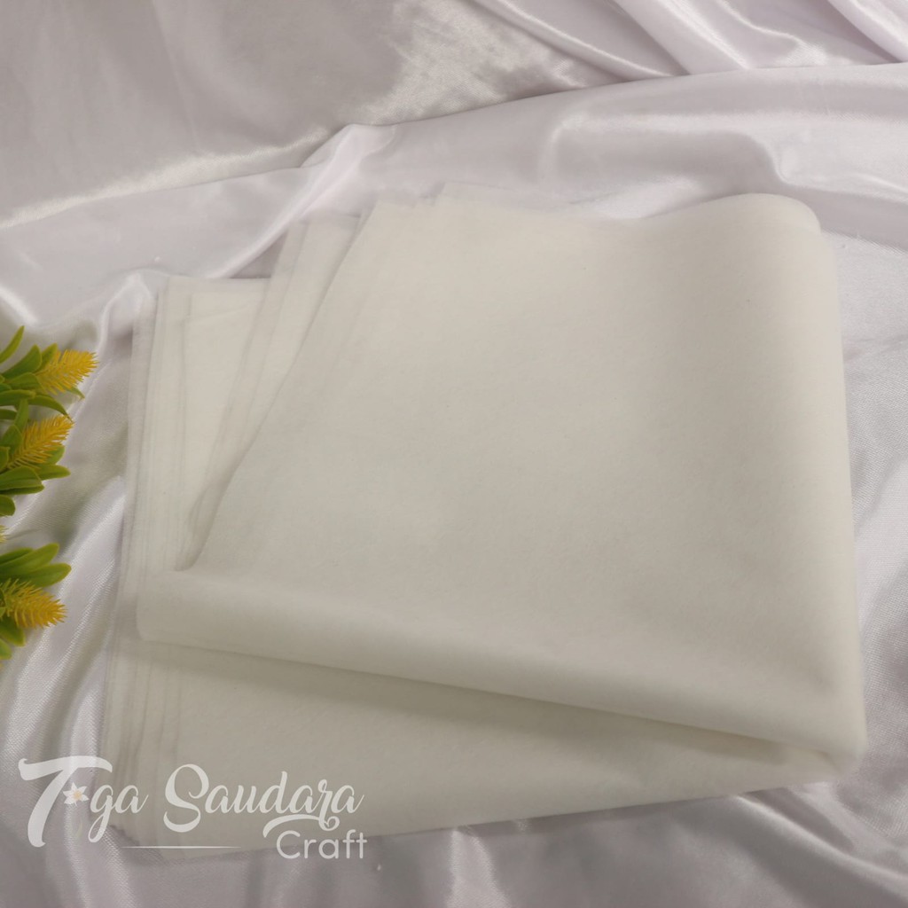 

Kain spunbond 40 gsm ( bahan dalaman buket )