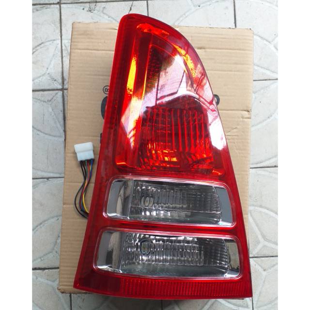 Lampu stop inova 2004-2007