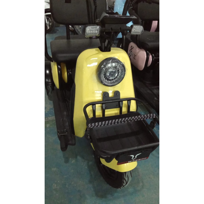 Sepeda Motor Listrik Tipe Uwinfly Maleo Roda Tiga Disc Brake By UWINFLY Garansi SNI untuk orang tua 4 ban 3 baris kursi anti jatuh kuat 250 kg keranjang dan bisa lipat kursi-6