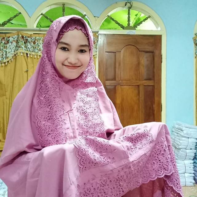 Mukena syahrini katun mikro