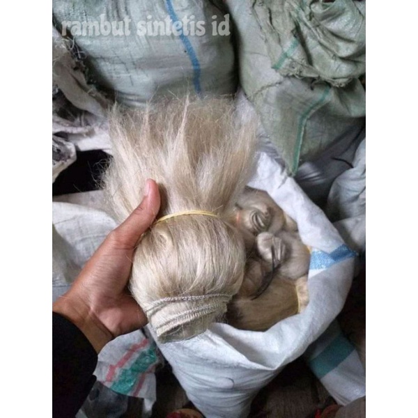 Rambut barongan sintetis panjang 15-20cm warna putih tulang per kilo bisa COD