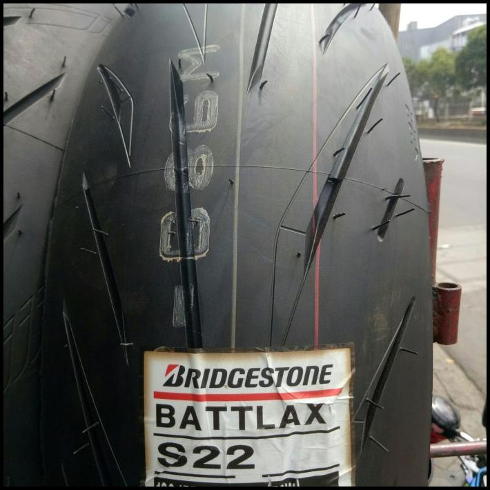 Ban Battlax Bridgestone 200/55-17 S22