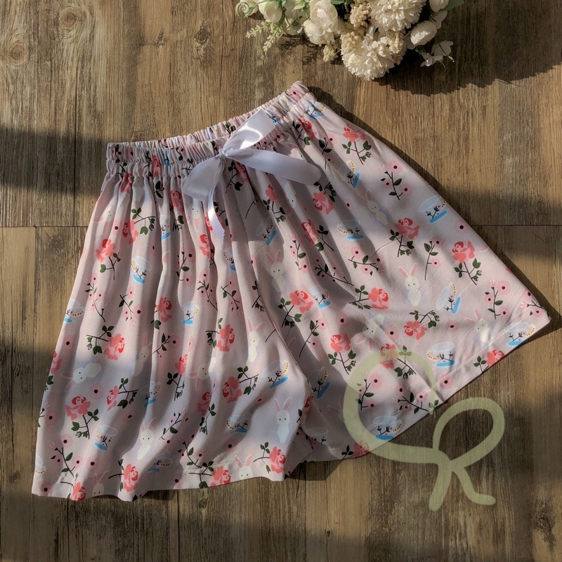 Hotpants Lucu Wanita Celana Pendek Santai Motif Rayon Import Ringan Dingin