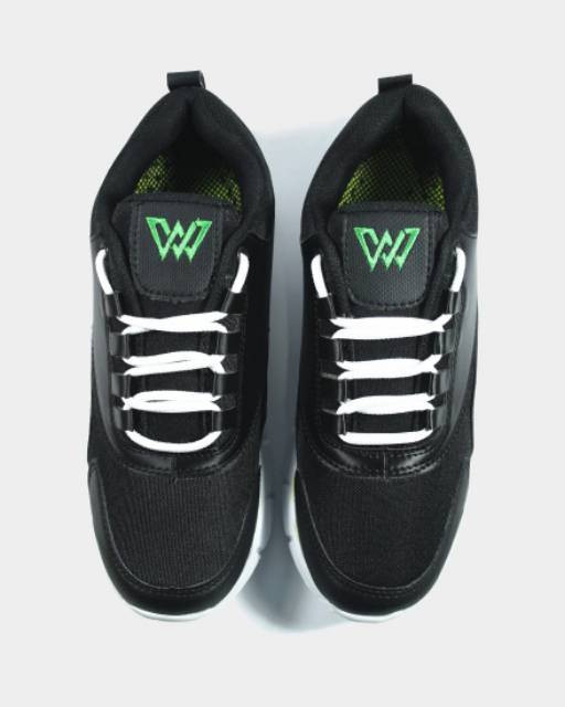 SEPATU PRIA RUNNING HITAM PUTIH WJ SNEAKERS UIH TERMURAH