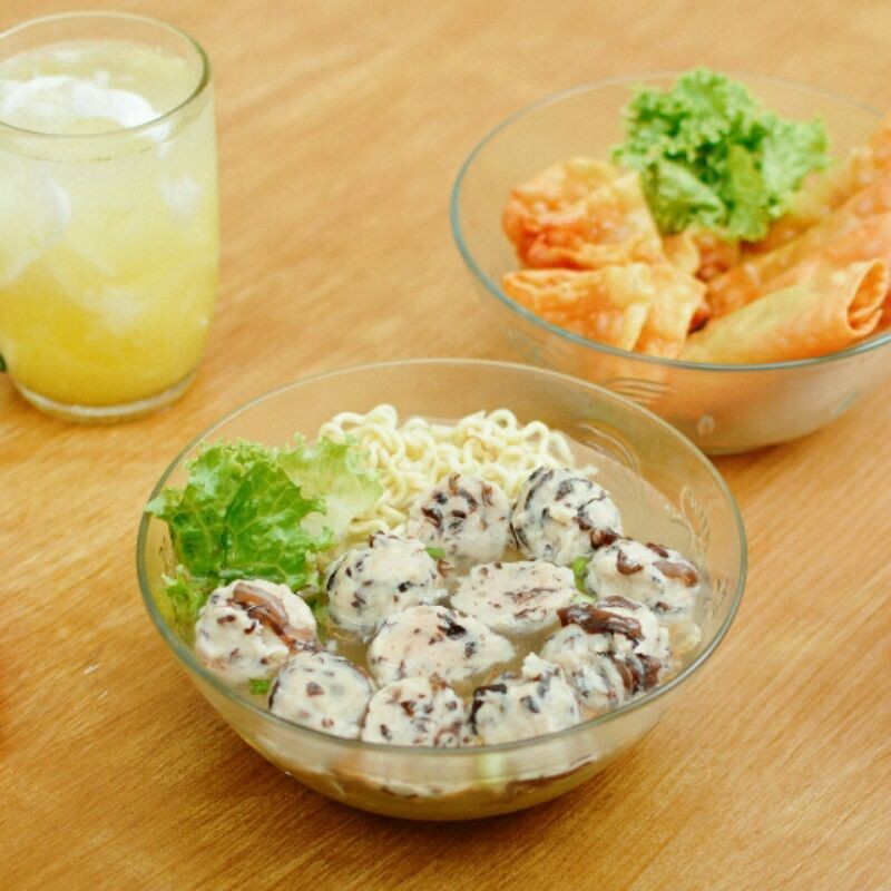 

Bakso Sapi Frozen JAMUR (isi 10) ENAK, PRAKTIS, SEHAT, KHAS MALANG