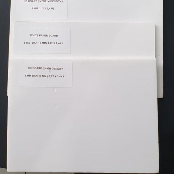 

Foam Board ( White Paper Board ) 5 mm ( 60 x 80 cm ) AR077