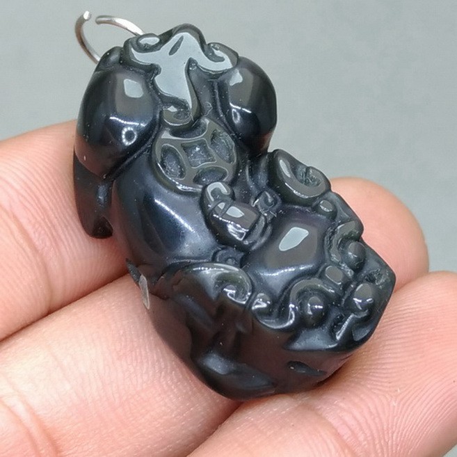 Liontin Batu Asli Mata Dewa Hitam Akik Model Anjing