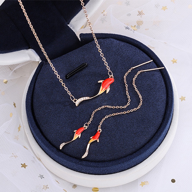 Kalung Rantai Emas 18k Desain Ikan Koi Fortune Aksen Berlian Untuk Wanita