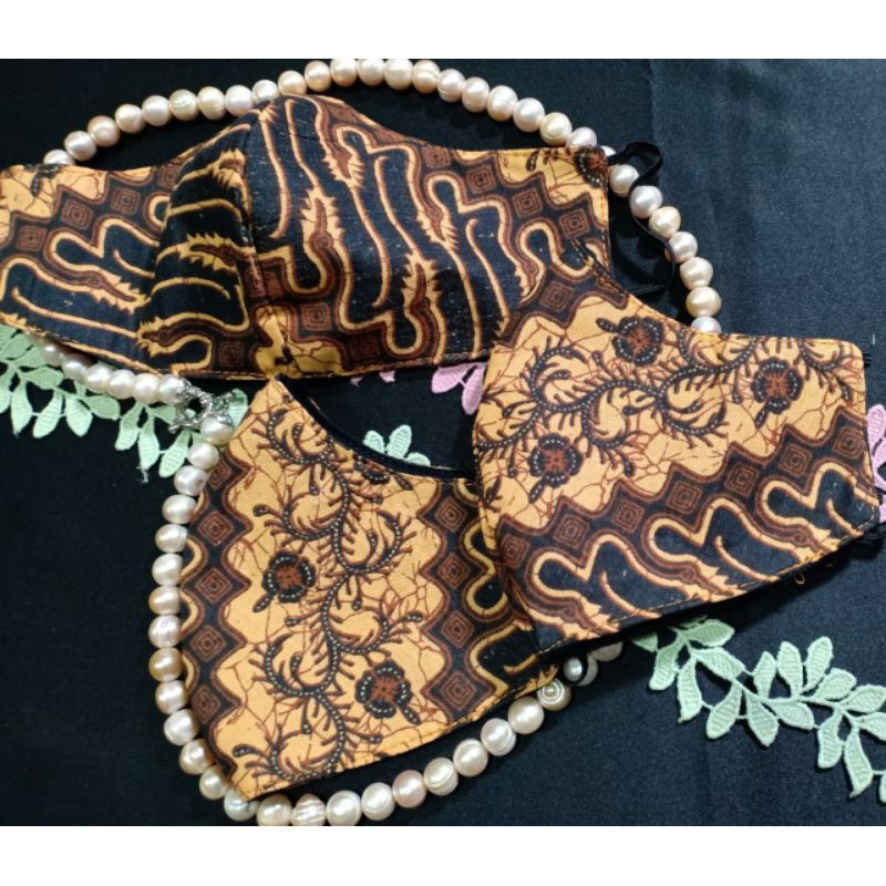 Masker Batik elegant untuk Kantor isi 3