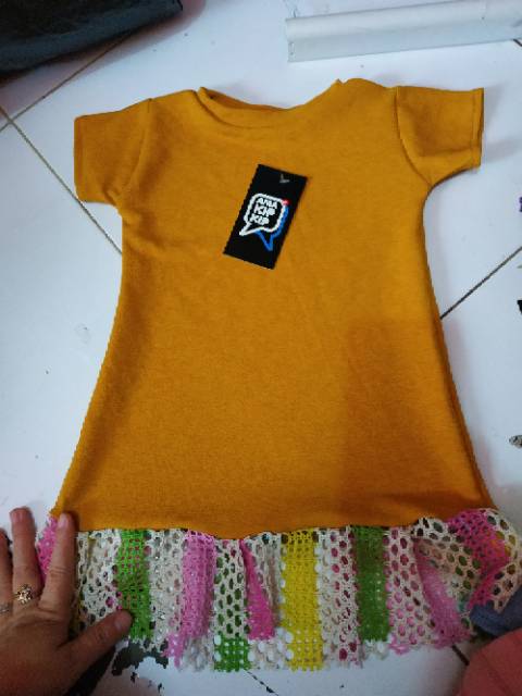 Dress renda anak