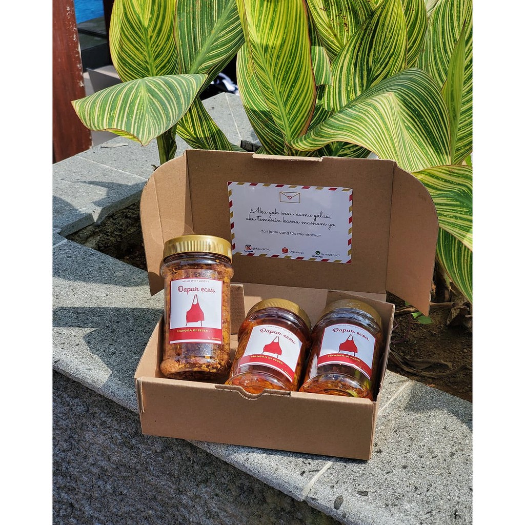 

Set sambel 3 botol 200ml, isi 2botol sambal dan 1bawang goreng pedas