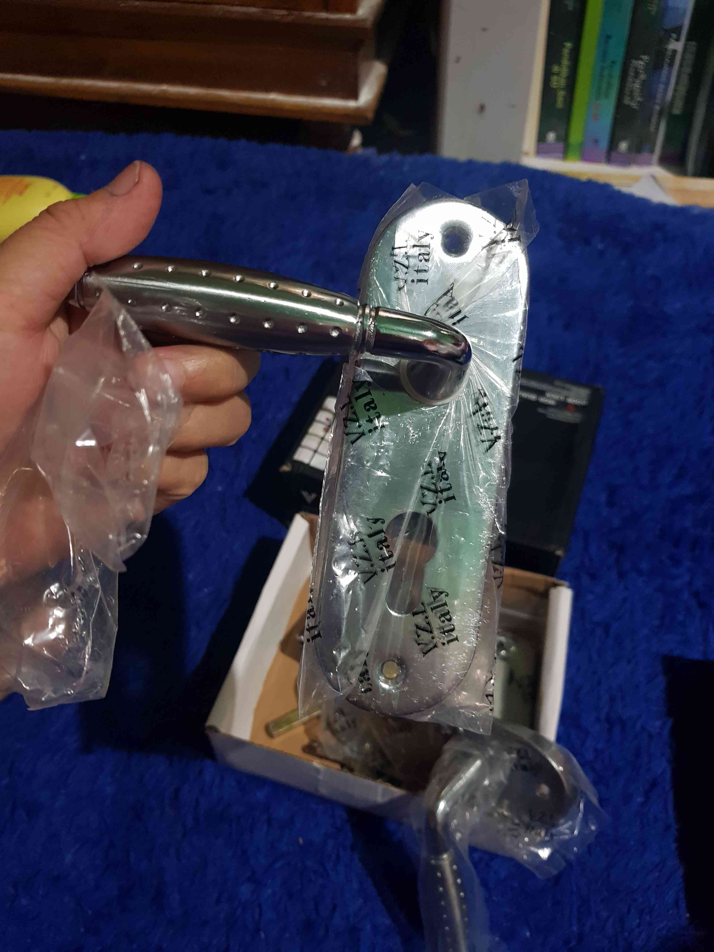 Handle Set Kunci Pintu Rumah Gold Kombinasi Ukuran Kecil