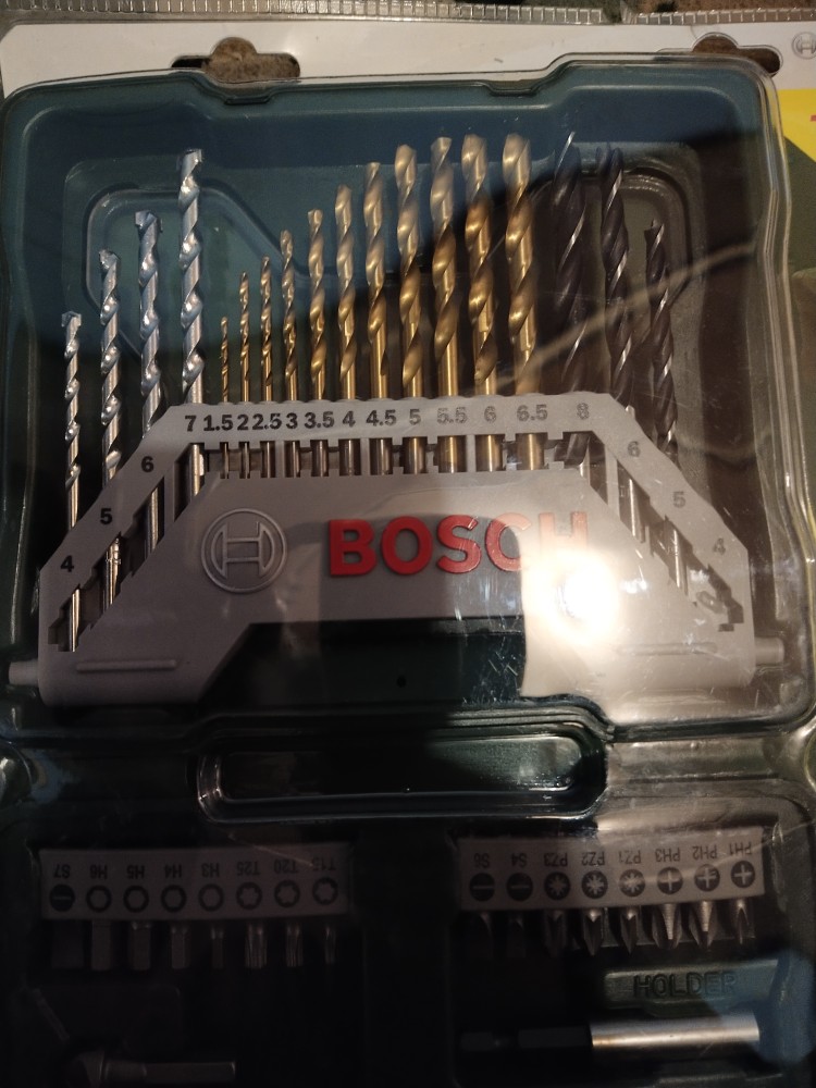 Bosch 40+1pcs Universal X-line Titanium Drill & Bit Set Original