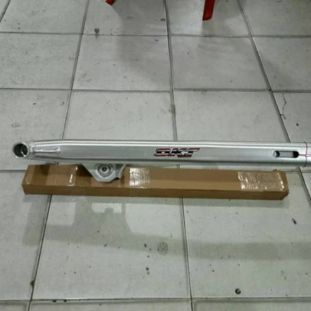 Swing arm original DKT THAILAND pnp satria Fu