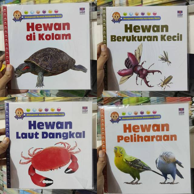 Buku Pengetahuan Mengenal Hewan Prasejarah Dinosaurus Liar