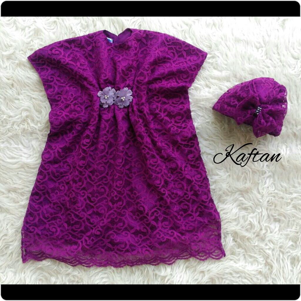GAMIS KAFTAN BROKAT WARNA UNGU TUA