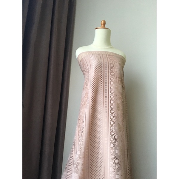 Kain Bahan Gamis Brokat Halus Brokat Lace Katun Bolong Royal Warna Coklat Susu Nude