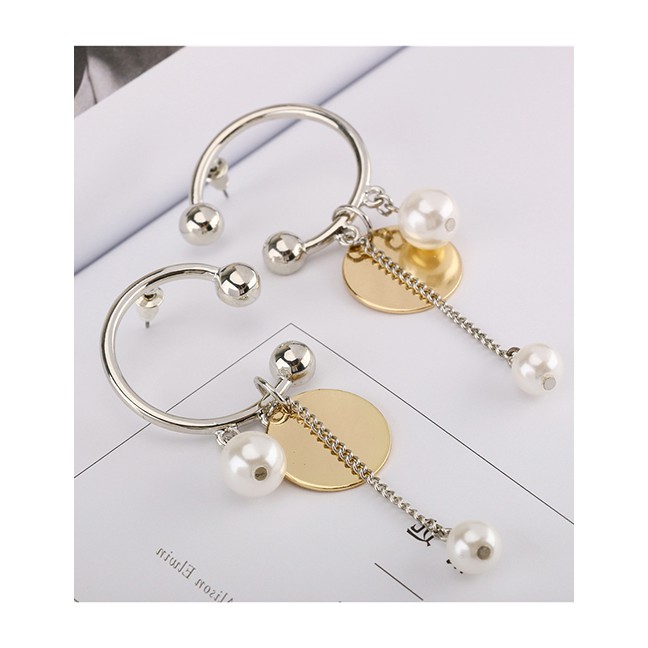 LRC Anting Tusuk Fashion Silver Semicircular Pearl Earrings F69804