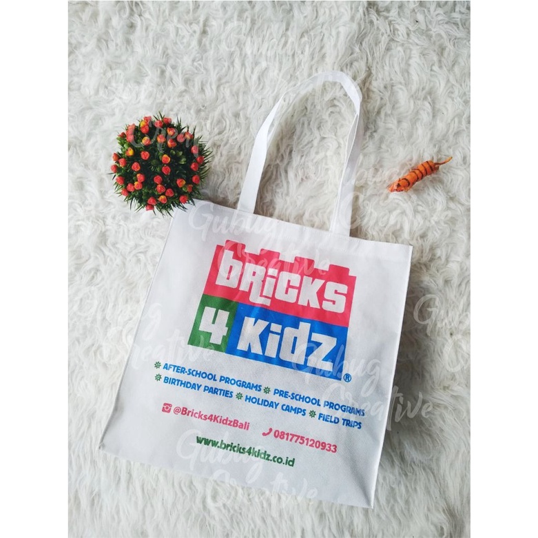 Totebag Custom,Totebag Sablon,Totebag Spunbond,Totebag Furing